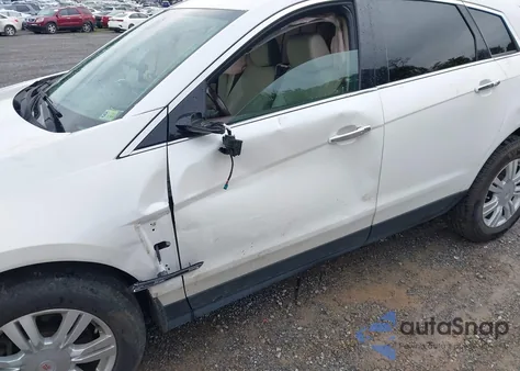 2016 Cadillac Srx Luxury Collection z USA, uszkodzony, nr VIN 3GYFNEE39GS506175